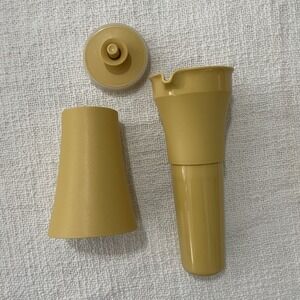 TUPPERWARE Harvest Gold Salad Dressing Cruet 1246 Push Button Lid Vintage